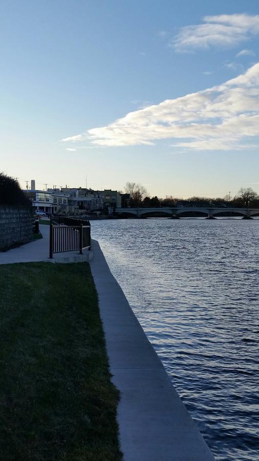 Riverwalk Inn & Suites Fort Atkinson Eksteriør billede