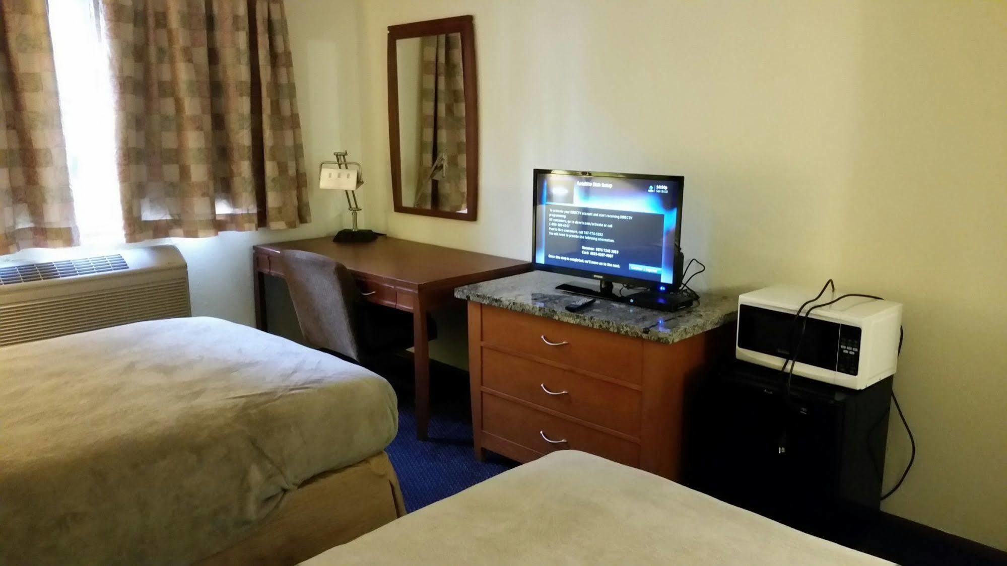 Riverwalk Inn & Suites Fort Atkinson Eksteriør billede