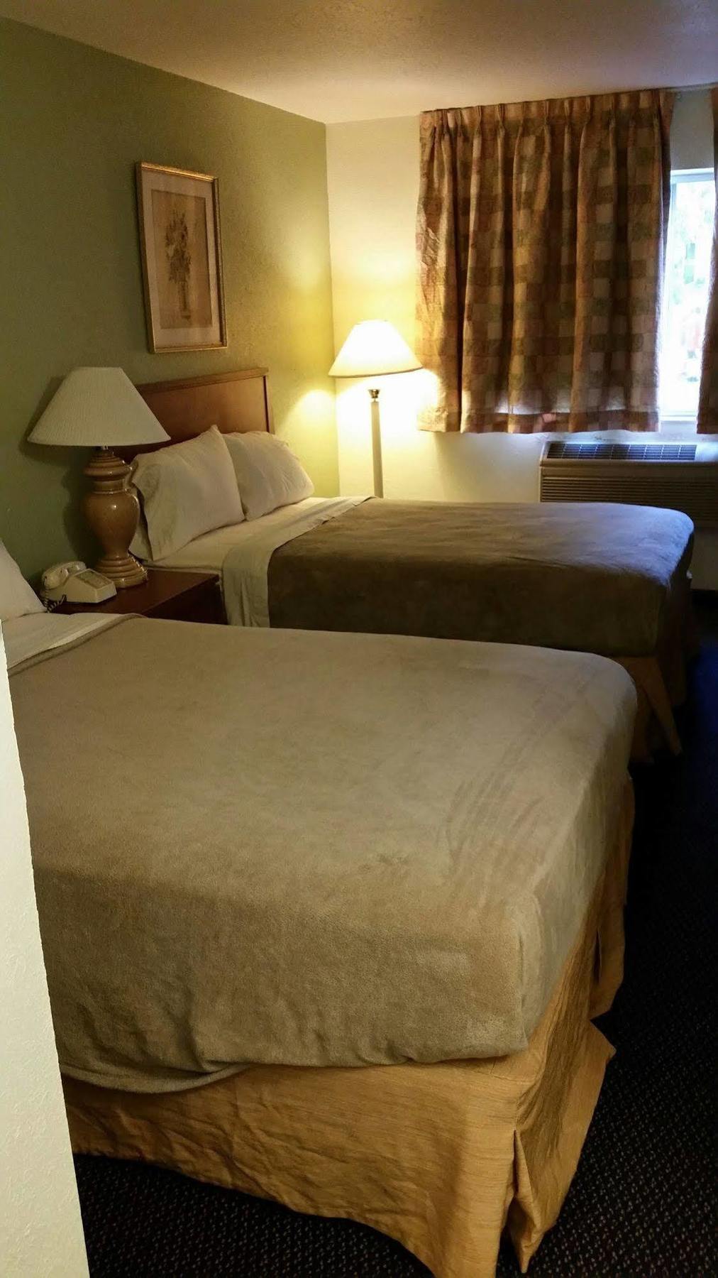 Riverwalk Inn & Suites Fort Atkinson Eksteriør billede